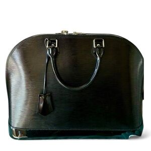 Louis Vuitton Electric Epi Alma Gm EUC black epi Leather